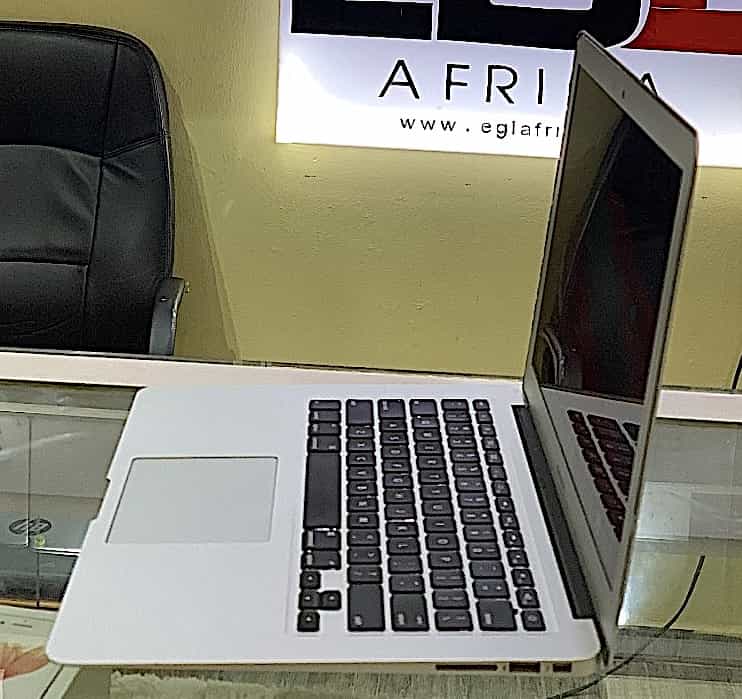Apple MacBook Air’13inch – 2013